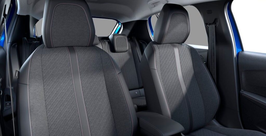 PEUGEOT-208-ALLURE-PURETECH-100-interior-asientos.jpg