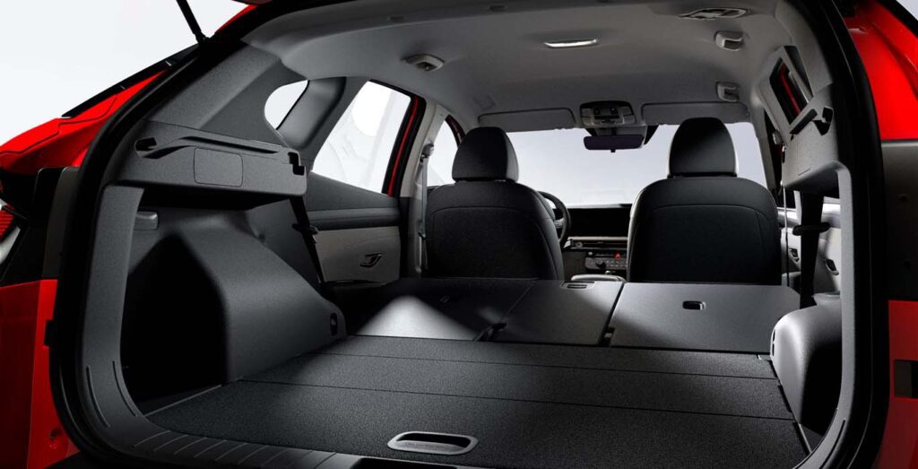 Hyundai-Tucson-FL-1.6T-160CV-Klass-interior-trasera.jpg
