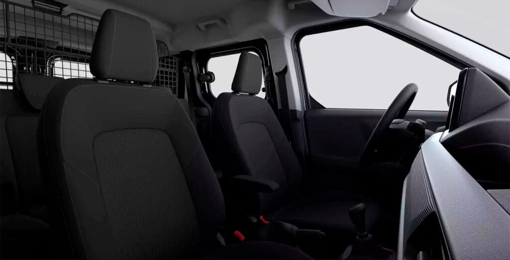FORD-Transit-Courier-Kombi-1.5-Ecoblue-Trend-interior-trasera-1.jpg