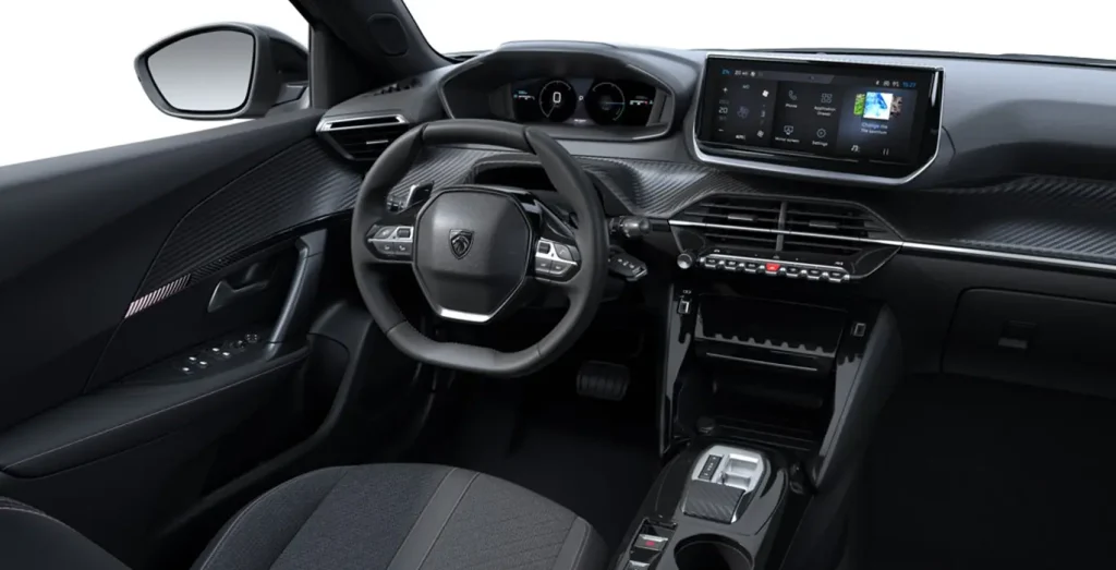 Peugeot-2008-Allure-136-Hybrid-interior-delantera.webp
