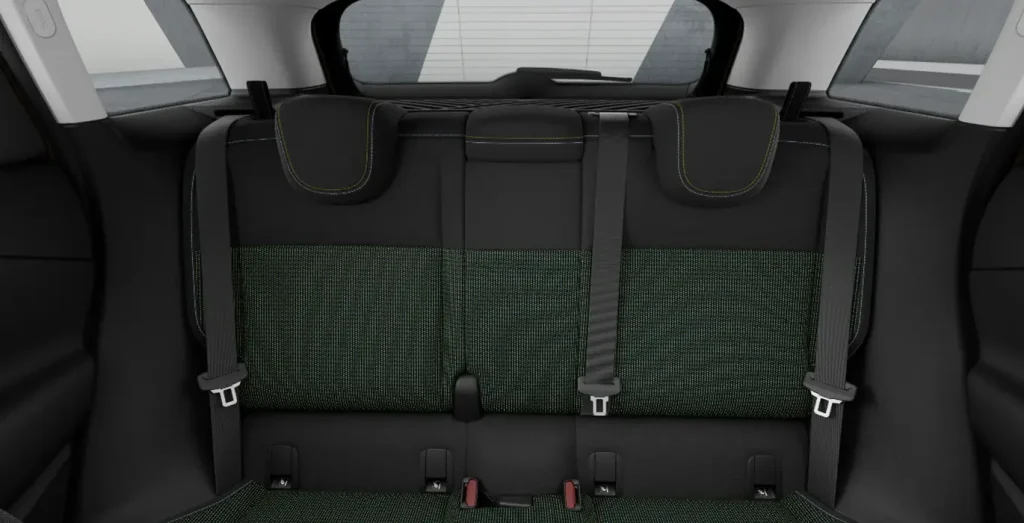 MINI-Aceman-SE-160kW-interior-trasera.webp