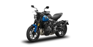 Renting Triumph TRIDENT 660