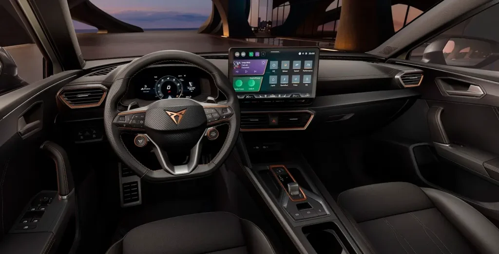 Cupra-Leon-1.5-eTSI-110kW-150CV-DSG-interior-delantera.webp