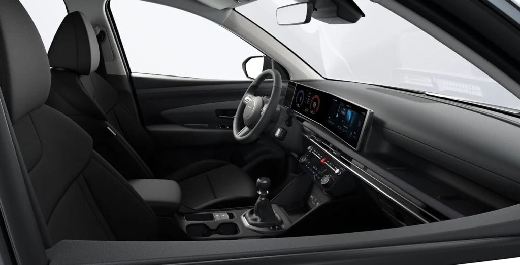 Hyundai-Tucson-1.6-CRDi-Hibrido-Maxx-interior-delantera-II.webp