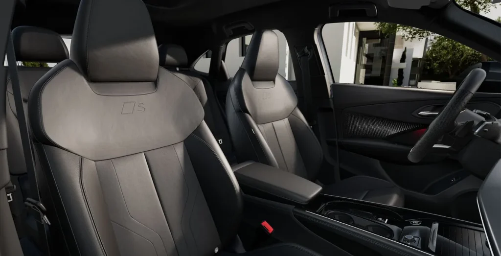 Audi-Q3-Sportback-S-Line-TDI-S-Tronic-interior-delantera-II.webp