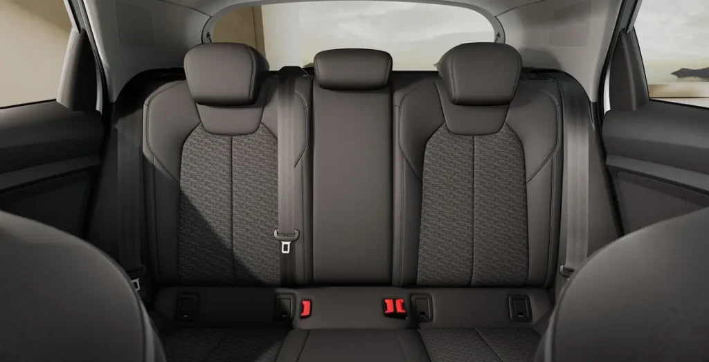 AUDI-A1-Allstreet-30-TFSI-II-interior-trasera-1.webp
